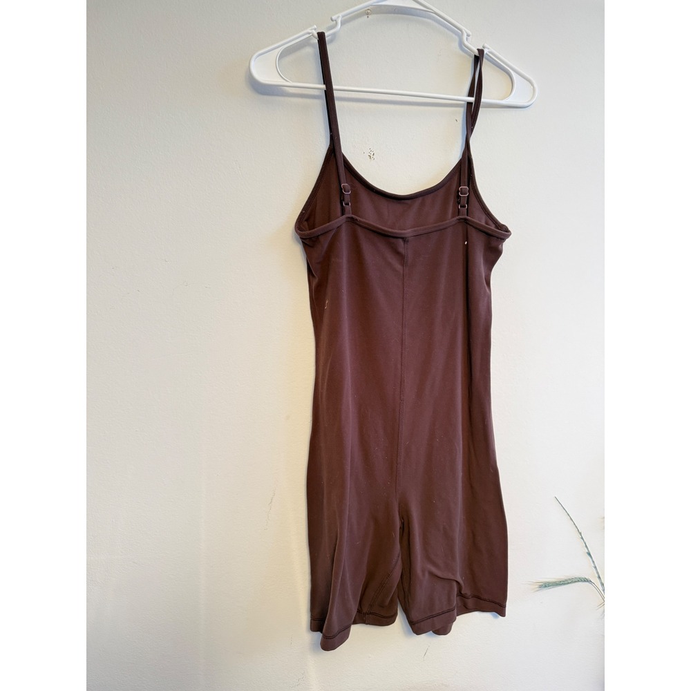 TnAction Aritzia Womens Brown Adjustable‎ Strap Athletic Bodysuit Romper Size M